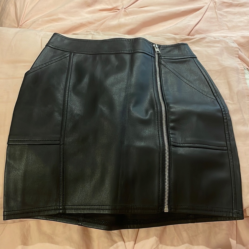 Faux leather mini skirt